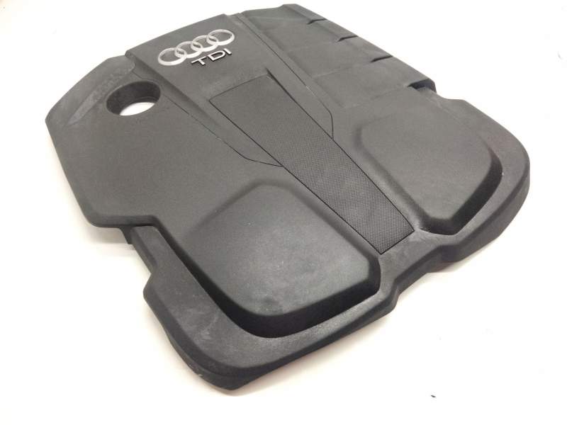 Recambio de tapa motor para audi a4 berlina (8w2) 2.0 16v tdi referencia OEM IAM 04L103925P  