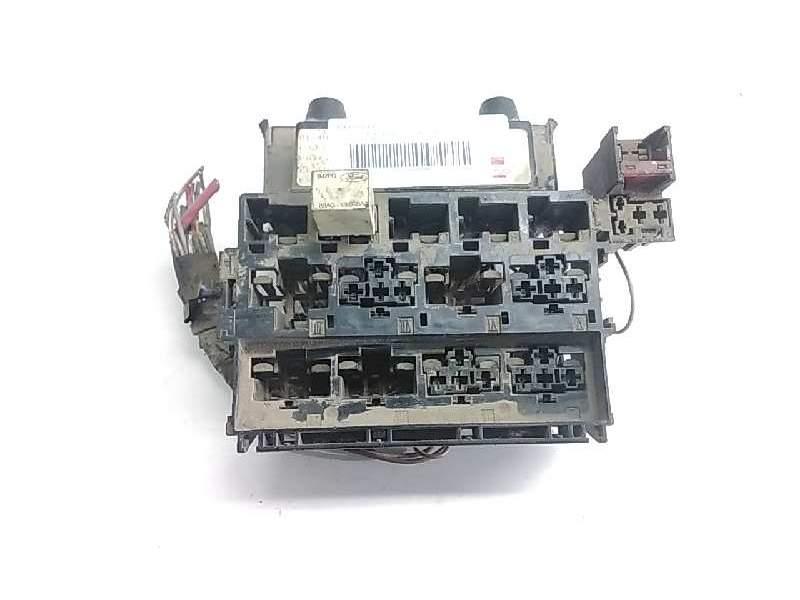 Recambio de caja fusibles para ford fiesta courier referencia OEM IAM 94FG14A073AA  