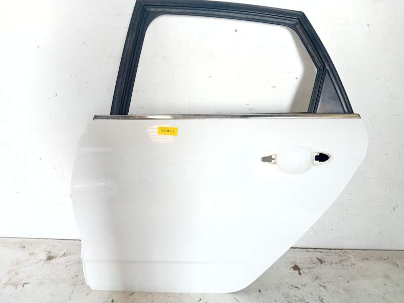 Recambio de puerta trasera izquierda para citroën c4 aircross 1.6 hdi 115 referencia OEM IAM 9801573080  