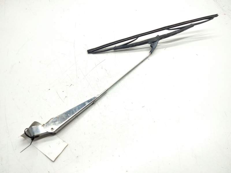 Recambio de brazo limpia delantero derecho para seat 131 1.6 referencia OEM IAM 26549  