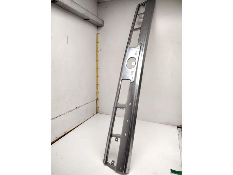 Recambio de paragolpes delantero para nissan pick up (d22) 3.2 d 4wd referencia OEM IAM CROMADO  NUEVO