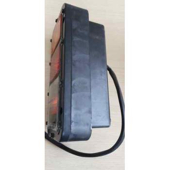 Recambio de piloto trasero derecho para nissan patrol gr (y60) referencia OEM IAM 67800  