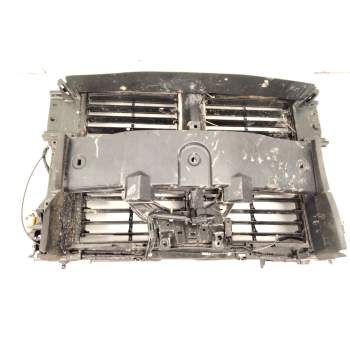 Recambio de panel frontal para mazda cx-30 (dm, dt, ed) skyactiv-g m hybrid referencia OEM IAM BDTS5311  