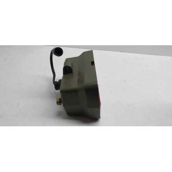 Recambio de faro antiniebla trasero derecho para nissan l-35 l-35.08 referencia OEM IAM 26555G974X 63940N 24V
