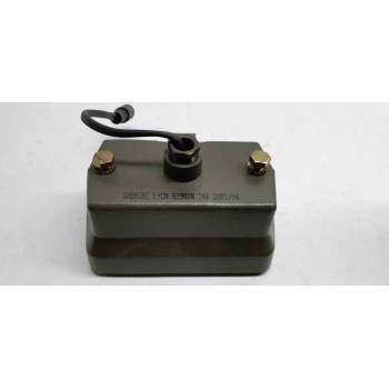 Recambio de faro antiniebla trasero derecho para nissan l-35 l-35.08 referencia OEM IAM 26555G974X 63940N 24V