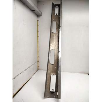Recambio de paragolpes delantero para nissan terrano i (wd21) 2.4 i 4wd referencia OEM IAM CROMADO  NUEVO