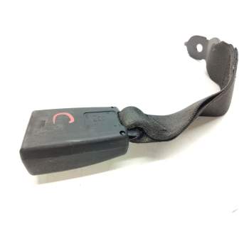 ENGANCHE CINTURON TRASERO CENTRAL 911961102 