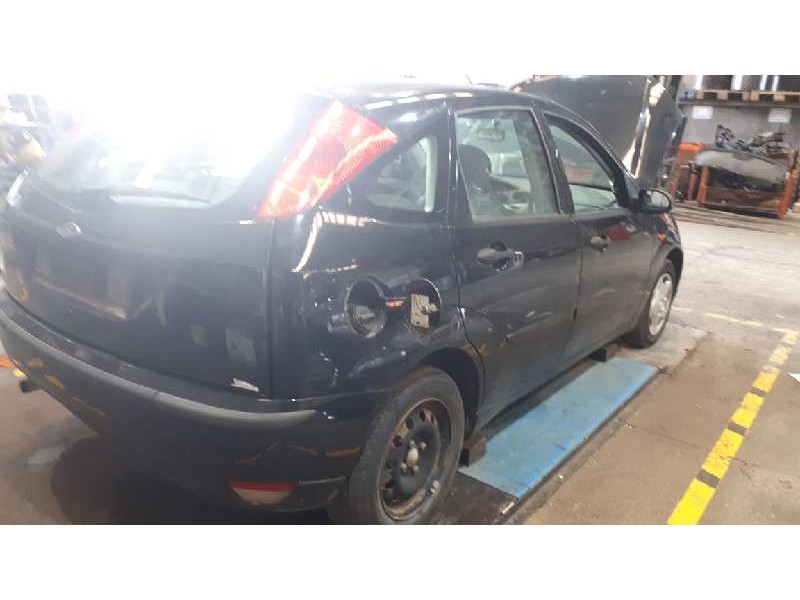 ford focus berlina (cak) del año 2004