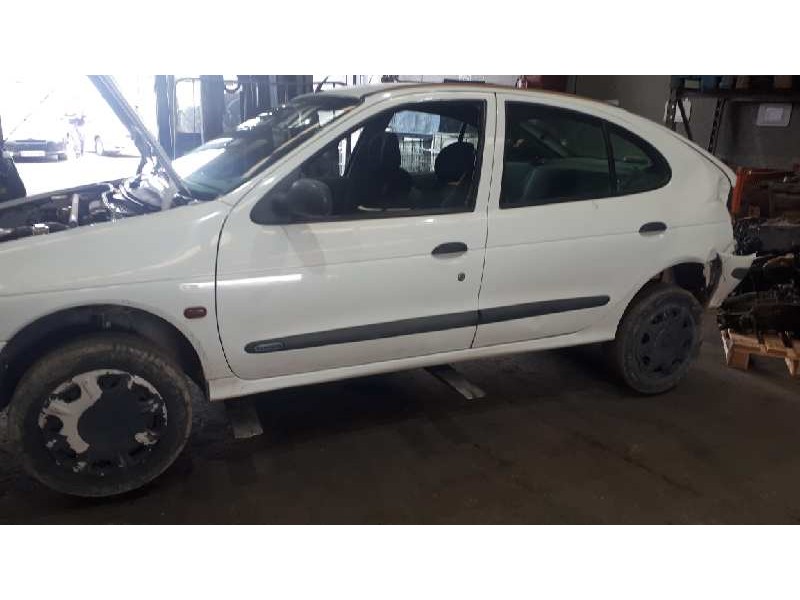 renault megane i berlina hatchback (ba0) del año 1999