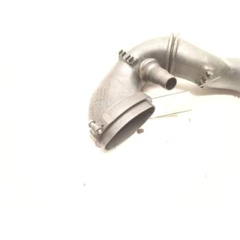 Recambio de tubo presion turbocompresor para bmw x5 (e70) 3.0 d referencia OEM IAM 13717794172  