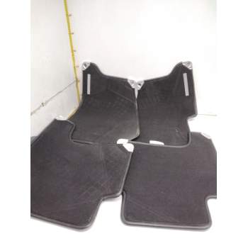 Recambio de alfombra para land rover range rover sport referencia OEM IAM EAH500011PVJ  MOQUETA NEGRA