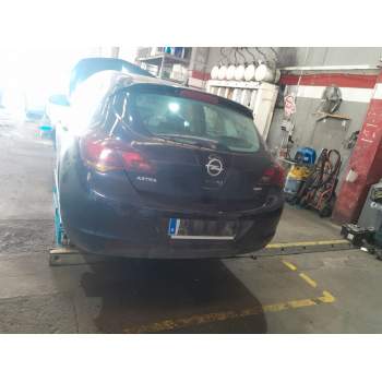 opel astra j (p10) del año 2011