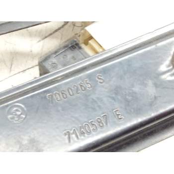 Recambio de elevalunas delantero izquierdo para bmw serie 3 berlina (e90) 320d referencia OEM IAM 7060265  