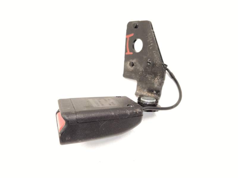 Recambio de enganche cinturon trasero izquierdo para citroën c4 aircross 1.6 hdi 115 referencia OEM IAM 96748537XT  