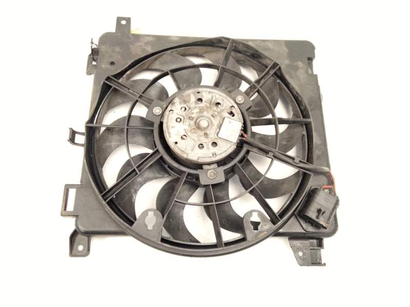 Recambio de electroventilador para opel zafira / zafira family b (a05) 1.9 cdti (m75) referencia OEM IAM 24467445  
