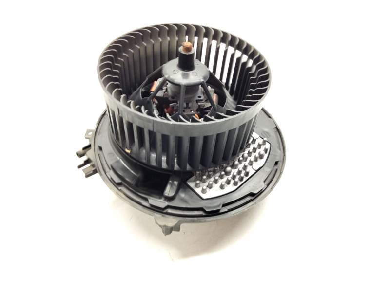 Recambio de motor calefaccion para seat leon st (5f8) reference connect referencia OEM IAM 5Q1819021D  