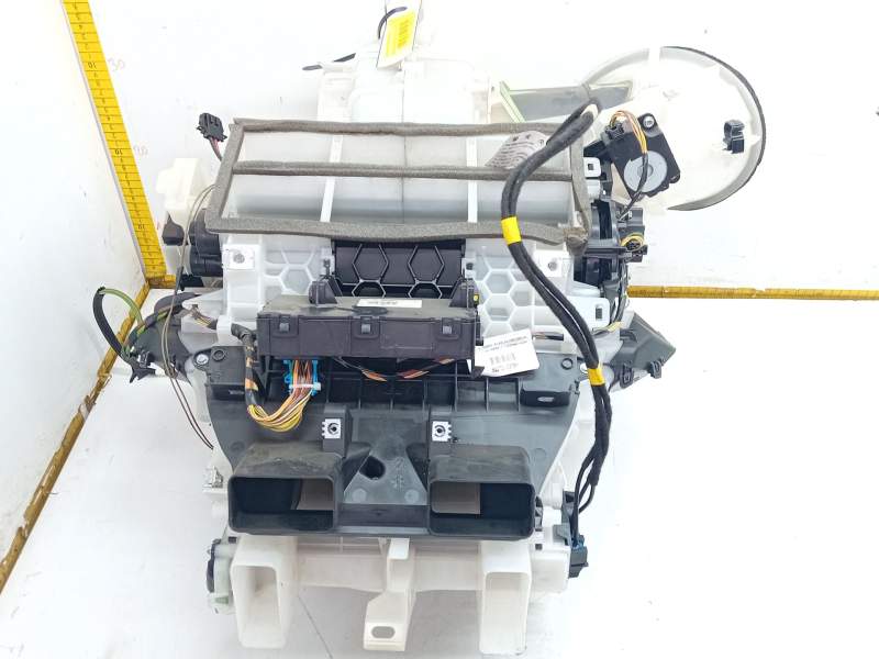 Recambio de calefaccion entera normal para citroën c4 aircross 1.6 hdi 115 referencia OEM IAM 9688826380  