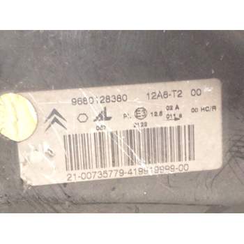 Recambio de faro izquierdo para citroën c2 (jm_) 1.4 referencia OEM IAM 9680128380  