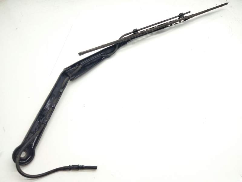 Recambio de brazo limpia delantero izquierdo para scania r480 referencia OEM IAM   