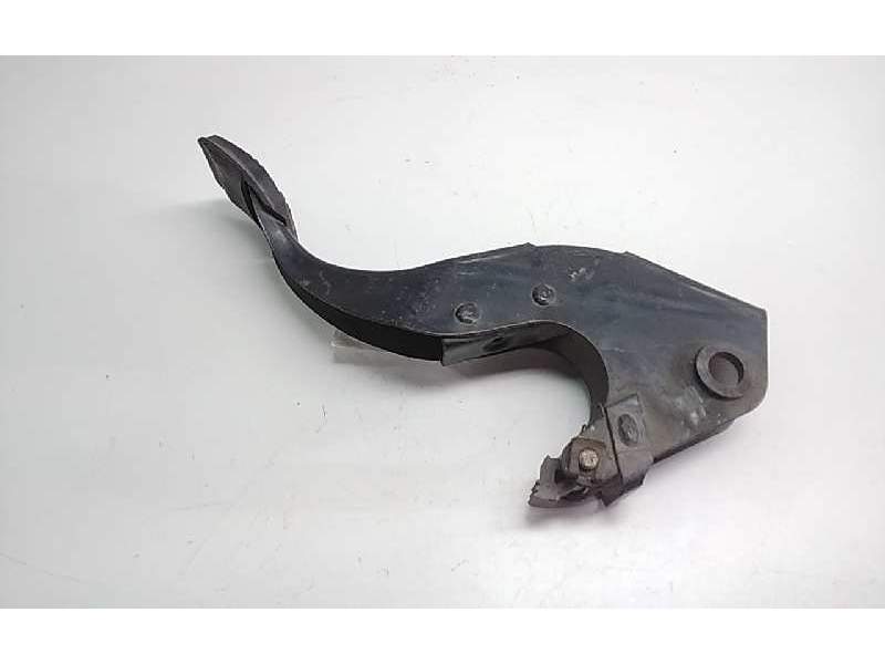 Recambio de pedal embrague para ford fiesta courier referencia OEM IAM 83FB7520AF  