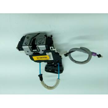 CERRADURA PUERTA TRASERA DERECHA A2047302835 