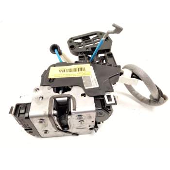 CERRADURA PUERTA TRASERA IZQUIERDA A2047302735 