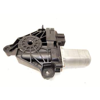 MOTOR ELEVALUNAS TRASERO DERECHO A2469063200 