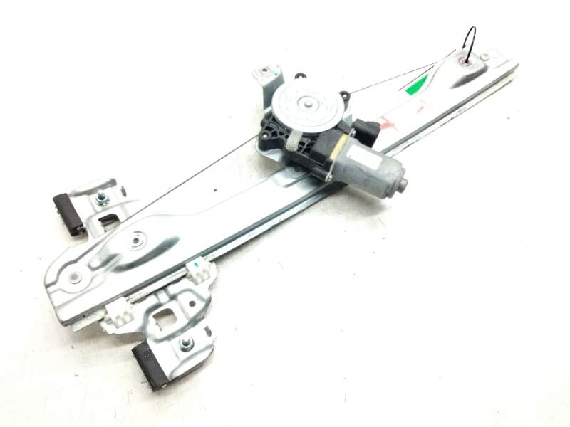 Recambio de elevalunas trasero izquierdo para chevrolet orlando ltz referencia OEM IAM 98820J3070  