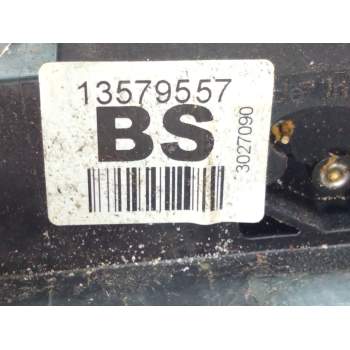 Recambio de cerradura puerta trasera izquierda para chevrolet orlando ltz referencia OEM IAM 135795547  