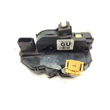 Recambio de cerradura puerta trasera derecha para chevrolet orlando ltz referencia OEM IAM 13579566  