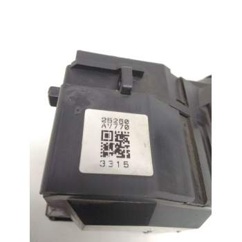 Recambio de mando limpia para nissan almera tino (v10) 2.2 dci referencia OEM IAM 25260AV770  