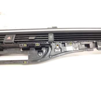Recambio de aireador central para audi a4 berlina (8w2) 2.0 16v tdi referencia OEM IAM 8W1820902D  