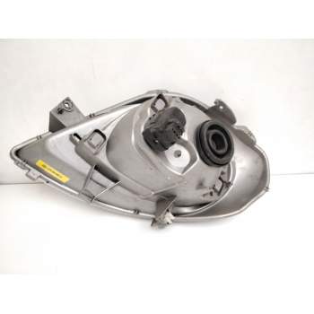 Recambio de faro derecho para opel vivaro referencia OEM IAM 7700311372 91165720 