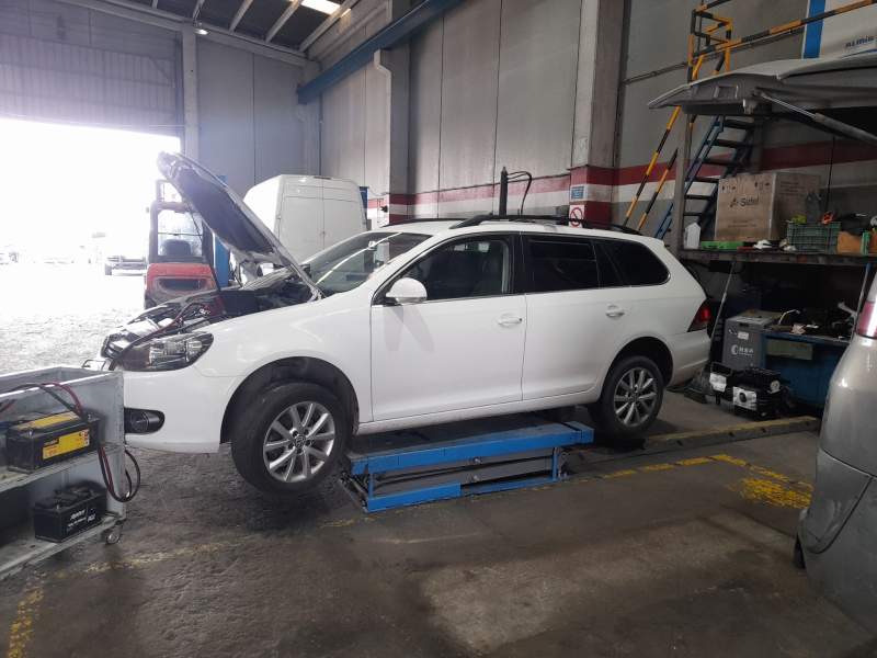 volkswagen golf vi variant (aj5) del año 2011