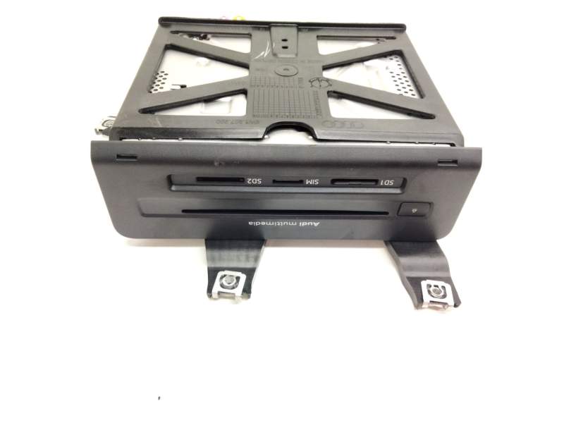 Recambio de sistema audio / radio cd para audi a4 berlina (8w2) 2.0 16v tdi referencia OEM IAM 28535933  
