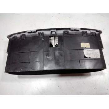 Recambio de aireador central para renault clio iii luxe privilege referencia OEM IAM 0702713  