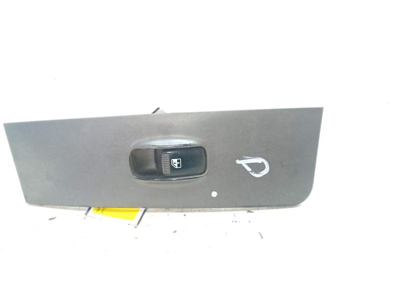 Recambio de mando elevalunas delantero derecho para hyundai matrix (fc) 1.5 crdi referencia OEM IAM 9358017000  