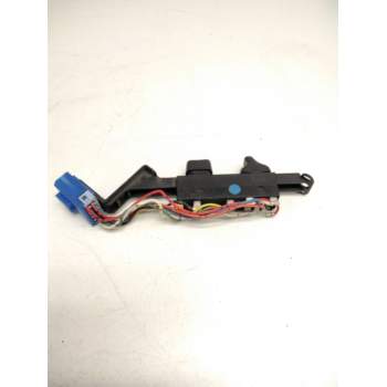 Recambio de mando elevalunas trasero izquierdo para nissan terrano i (wd21) 2.4 i 4wd referencia OEM IAM 111697  