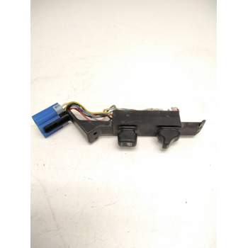 Recambio de mando elevalunas trasero izquierdo para nissan terrano i (wd21) 2.4 i 4wd referencia OEM IAM 111697  