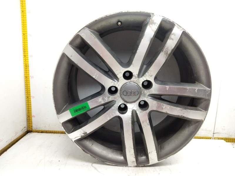 Recambio de llanta aluminio para audi q7 (4lb) 3.0 tdi quattro referencia OEM IAM 4L0601025M  