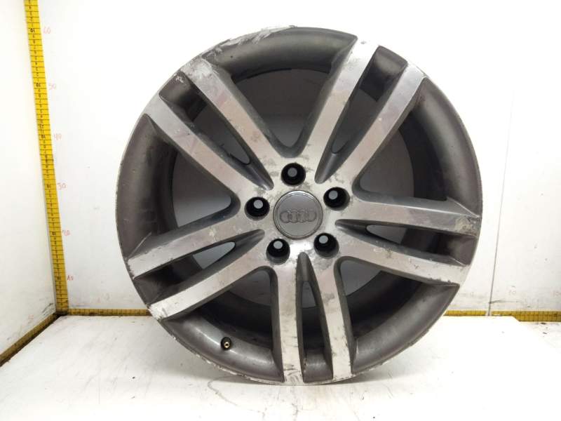 Recambio de llanta aluminio para audi q7 (4lb) 3.0 tdi quattro referencia OEM IAM 4L0601025M  