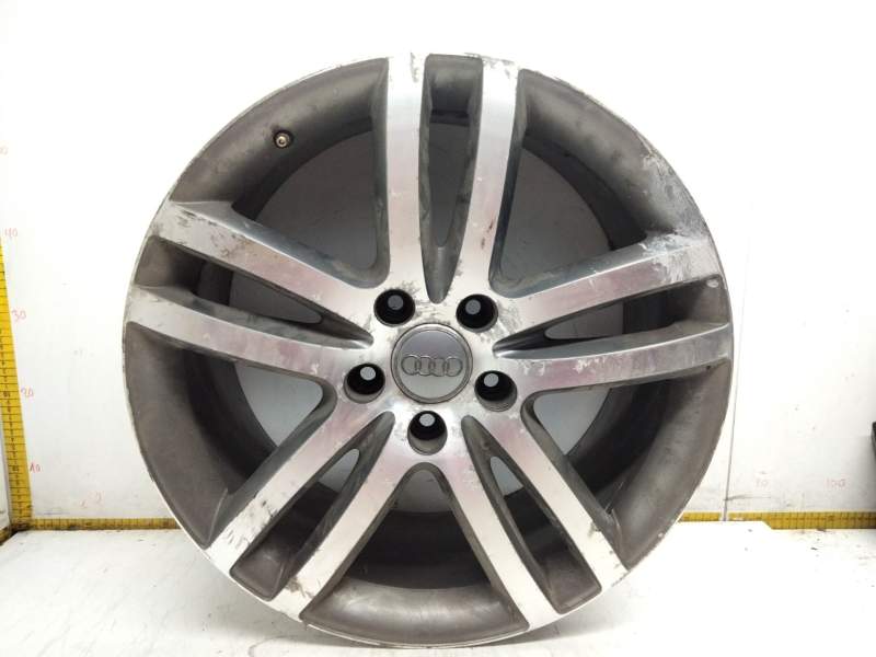 Recambio de llanta aluminio para audi q7 (4lb) 3.0 tdi quattro referencia OEM IAM 4L0601025M  