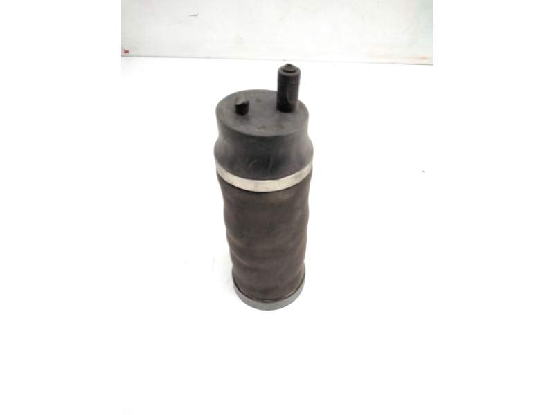 Recambio de fuelle suspension neumatica para renault premium 420 referencia OEM IAM 9310092  FUELLE CABINA