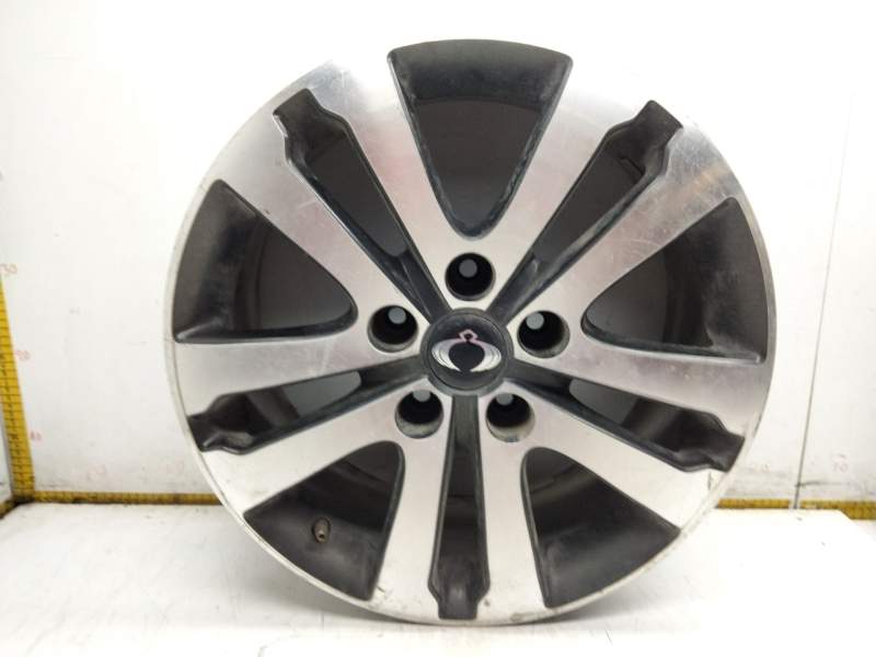 Recambio de llanta aluminio para ssangyong rexton w / rexton 2.0 xdi referencia OEM IAM 4173008J20  