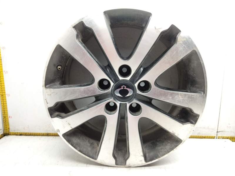 Recambio de llanta aluminio para ssangyong rexton w / rexton 2.0 xdi referencia OEM IAM 4173008J20  