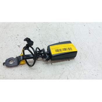 ENGANCHE DELANTERO IZQUIERDO A2058600169 