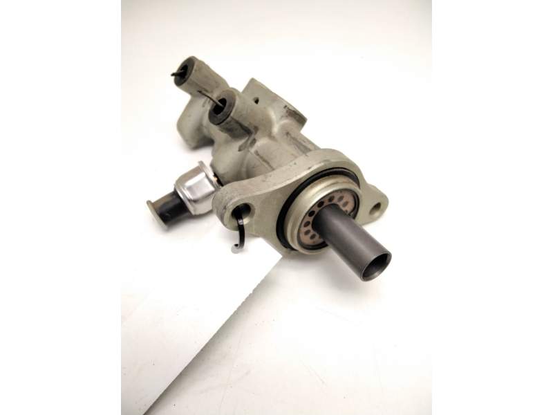 Recambio de bomba freno para nissan navara np300 (d40) 2.5 dci 4wd referencia OEM IAM W3234JT8 M662654 