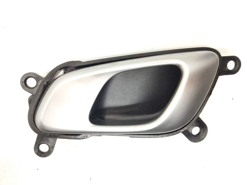 Recambio de maneta interior delantera izquierda para kia ceed (cd) 1.6 crdi 136 referencia OEM IAM 82613J7000  