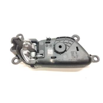 Recambio de maneta interior delantera izquierda para kia ceed (cd) 1.6 crdi 136 referencia OEM IAM 82613J7000  