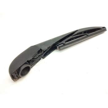 Recambio de brazo limpia trasero para toyota auris referencia OEM IAM   